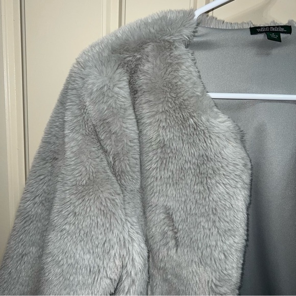 Wild Fable Light Gray Faux Fur Puffy Coat Jacket Size Small - Picture 4 of 14